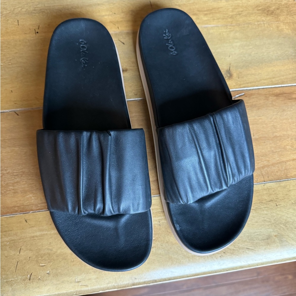 Olukai Pihapiha Women's Leather Slide Sandals